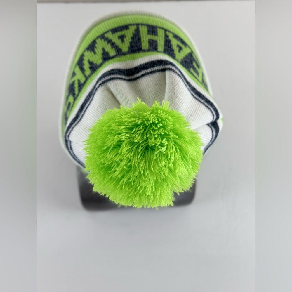 New Era NFL Seattle Seahawks striped Logo, Cuffed Beanie Skull Cap (Unisex) - Picture 5 of 10